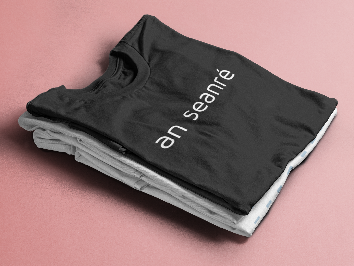 Black an seanré Mens Half Sleeve Round Neck T-Shirt